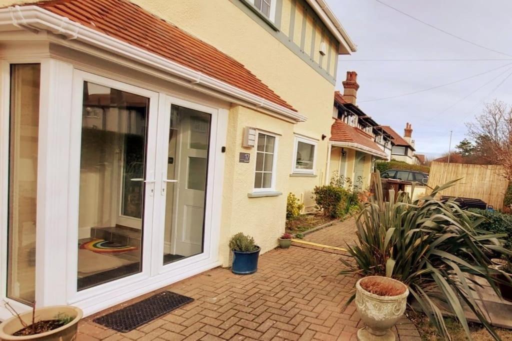 Holiday home Berwynfa
